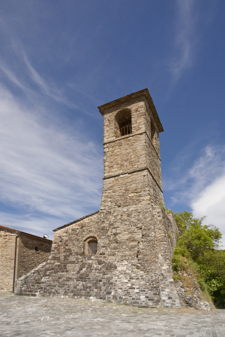 Casteldelci, torre campanaria foto di PH. Paritani