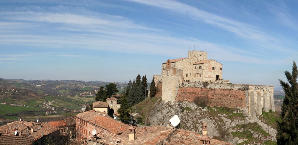 view of Verucchio photo by E. Salvatori