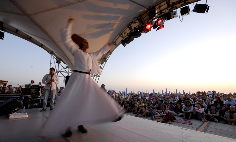 La Notte Rosa, concerto di Ludovico Einaudi sulla spiaggia di Rimini photo by R. Gallini