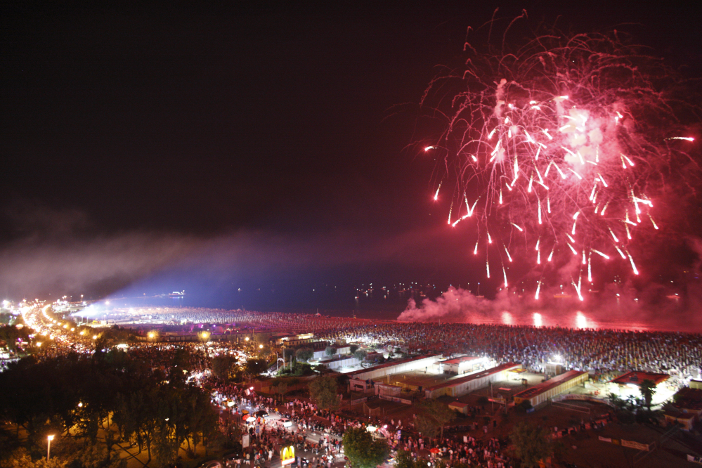 La Notte Rosa, fuochi d'artificio photo by Archivio Provincia di Rimini