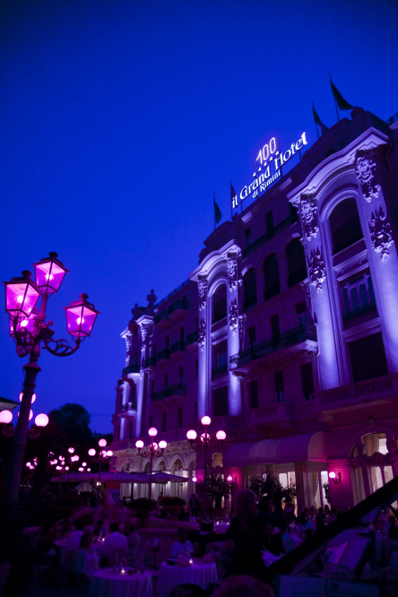 La Notte Rosa, il Grand Hotel di Rimini foto di Archivio Provincia di Rimini