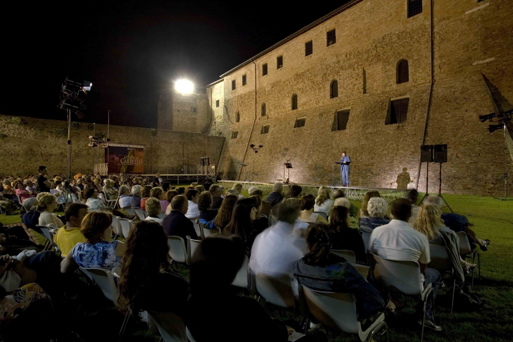 La Notte Rosa, letture a Castel Sismondo, Rimini foto di Archivio Provincia di Rimini