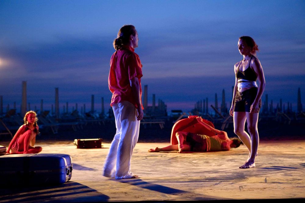 La Notte Rosa, spettacolo sulla spiaggia all'alba photos de D. Piras