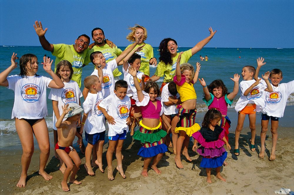 animazione sulla spiaggia foto di L. Bottaro