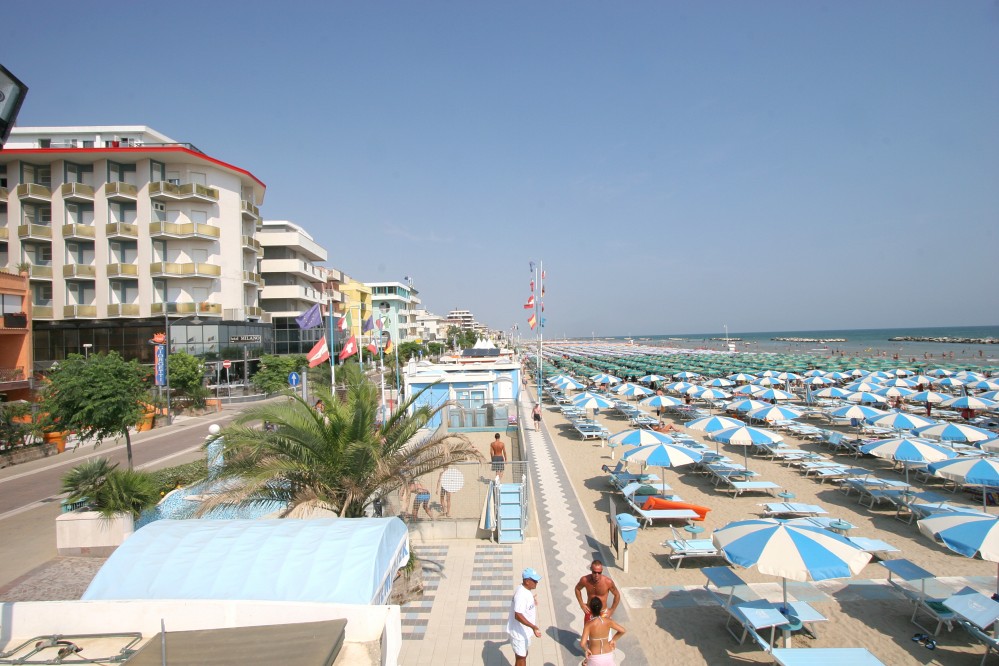 Bellaria Igea Marina, spiaggia e ombrelloni foto di PH. Paritani