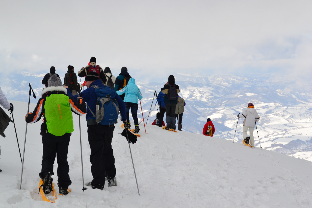 Sulla neve al Parco del Sasso Simone e Simonecello. Ciaspolata foto di Archivio fotografico Parco Sasso Simone