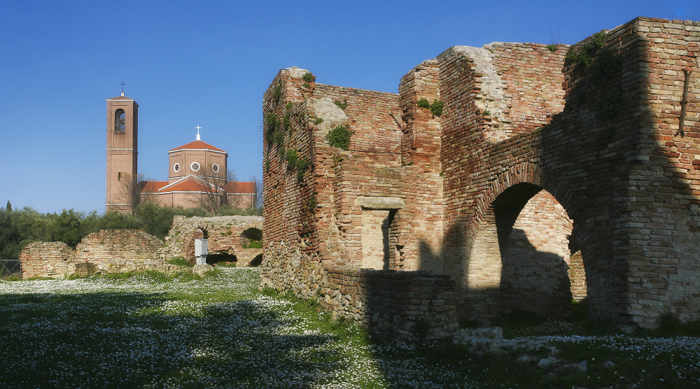 Mura di cinta, Coriano photos de PH. Paritani