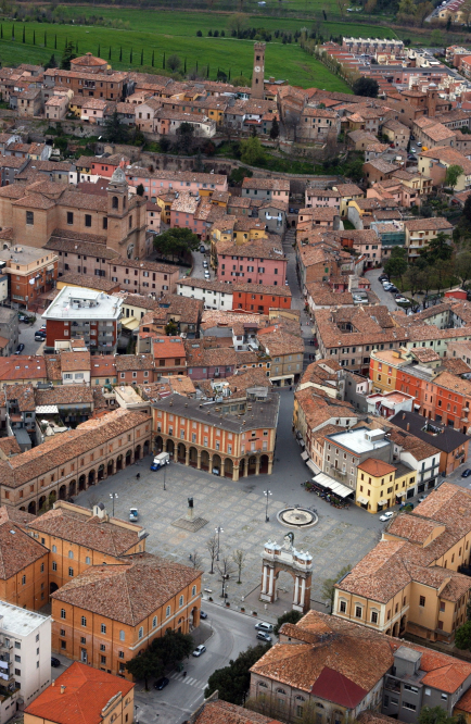 Santarcangelo, veduta aerea del centro città Foto(s) von Archivio Provincia di Rimini