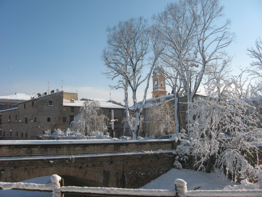 San Giovanni in Marignano, il borgo sotto la neve foto di Archivio Provincia di Rimini