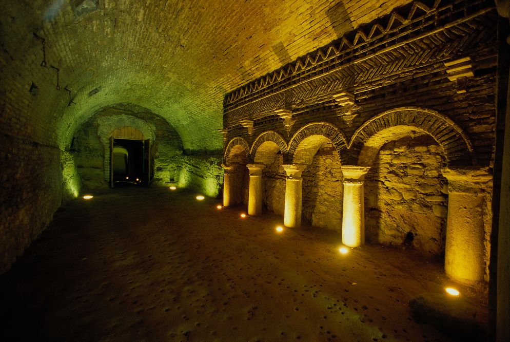 tufa caves, Santarcangelo di Romagna photo by T. Mosconi