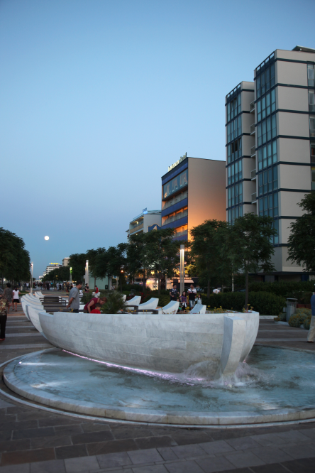 Lungomare Riccione foto di PH. Paritani