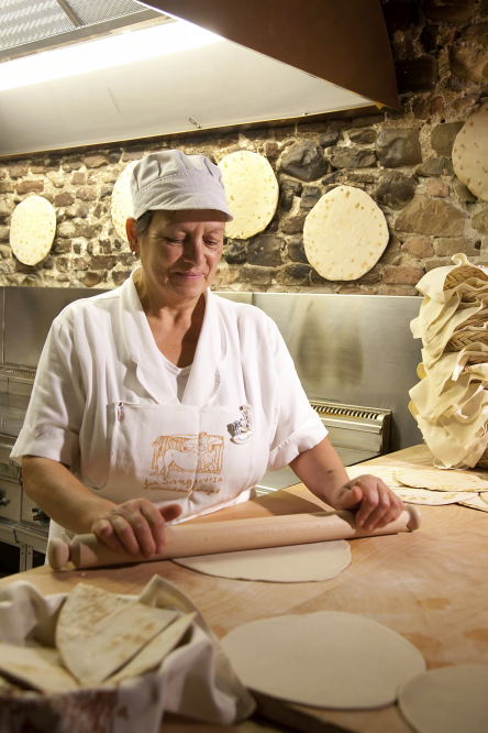 la piadina romagnola, Santarcangelo di Romagna photos de PH. Paritani