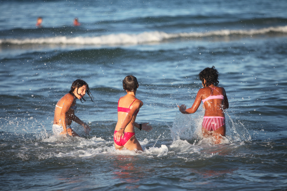 kids in water, Rimini photo by PH. Paritani