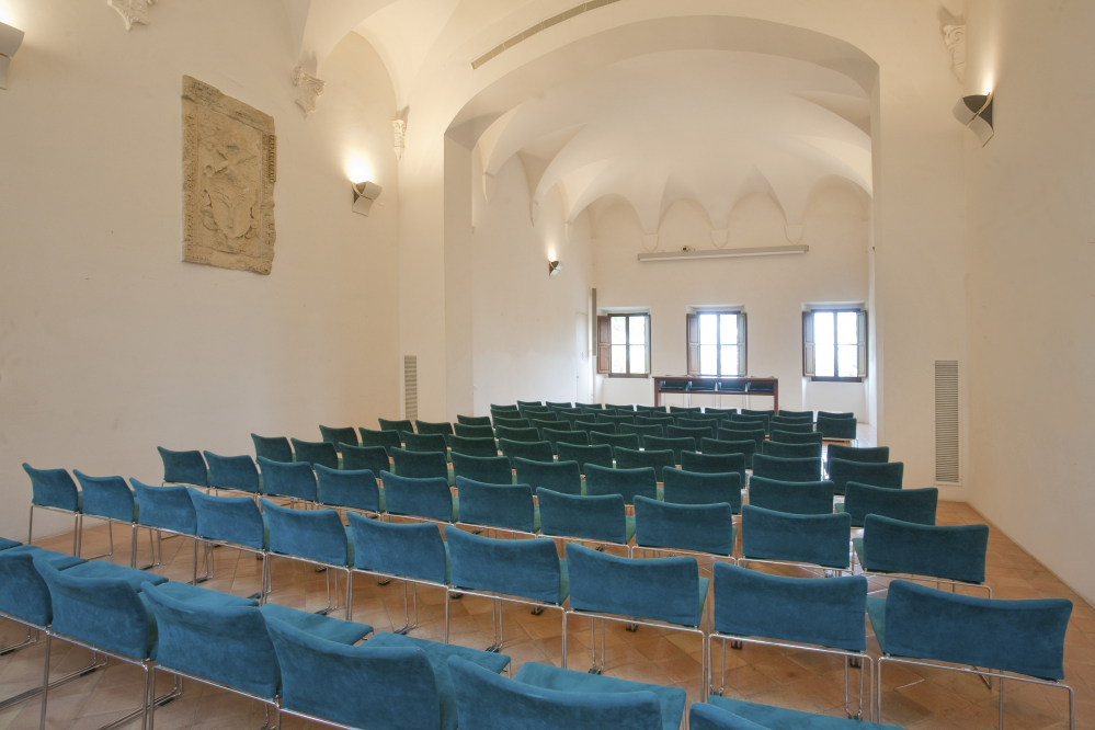 San Leo, sala convegni foto di PH. Paritani