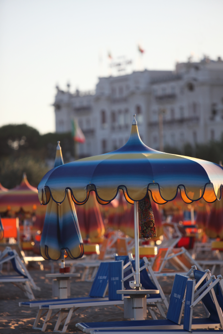 Spiaggia del Grand Hotel di Rimini foto di PH. Paritani