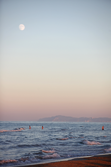 Spiaggia di Rimini al tramonto foto di PH. Paritani