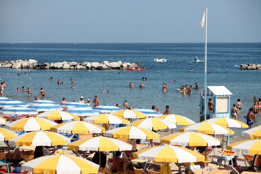 Bellaria Igea Marina, the beach photo by PH. Paritani