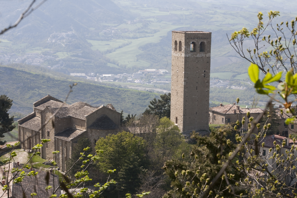 San Leo, the tower and the cathedral photo by PH. Paritani