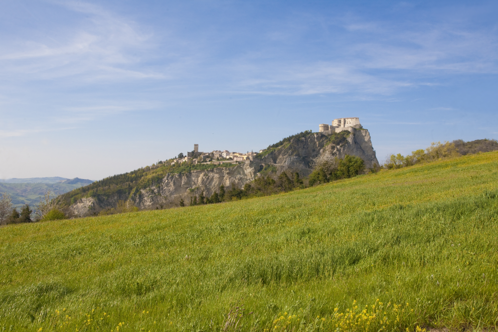 San Leo, view of the fortress photo by PH. Paritani