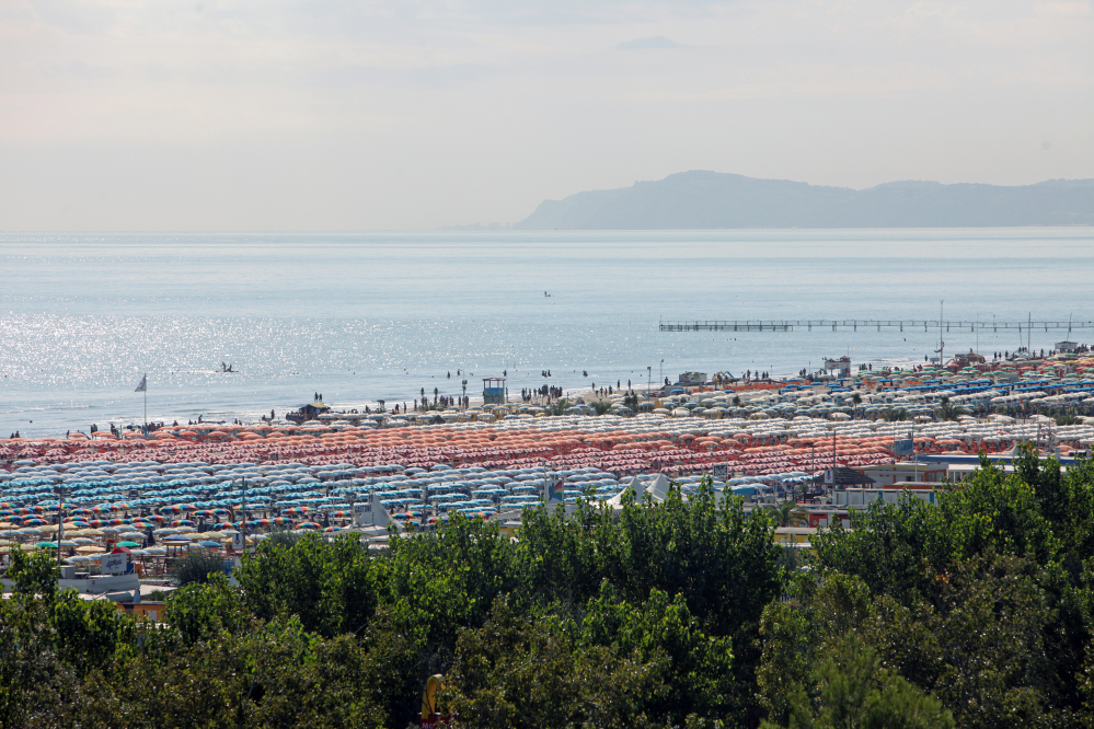 Rimini beach photo by PH. Paritani