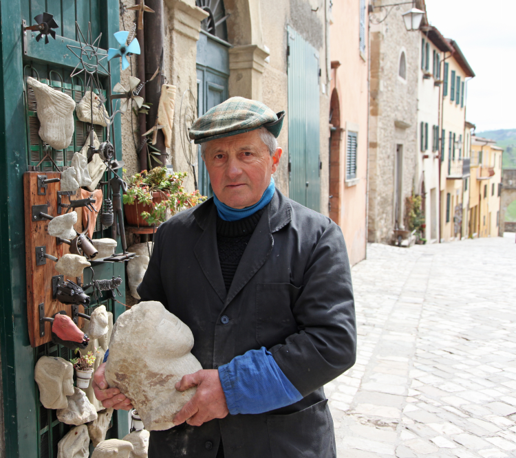 San Leo, craftsman photo by PH. Paritani