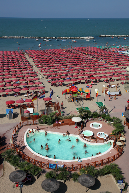 Spiaggia di Cattolica - vista panoramica photo by PH. Paritani