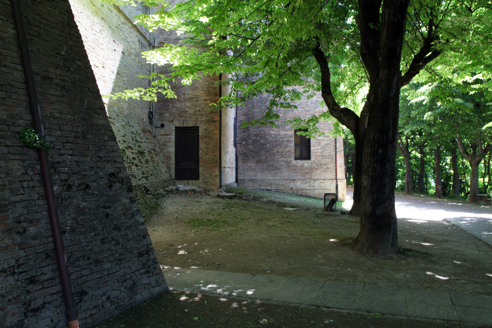 Mura di cinta, Saludecio foto di PH. Paritani