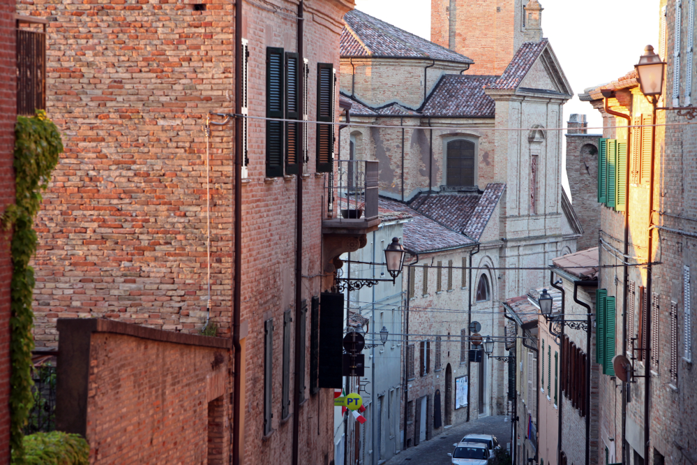 Vie del paese, Saludecio foto di PH. Paritani