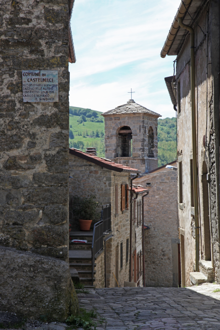 Casteldelci, nel borgo di Senatello photo by PH. Paritani