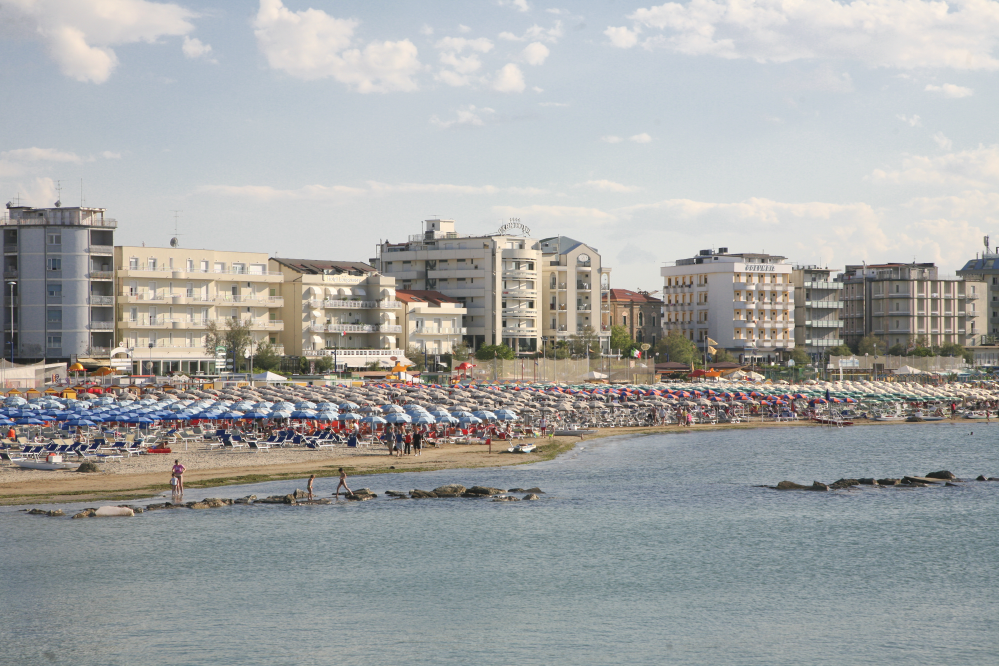 Spiaggia di Cattolica - vista panoramica foto di PH. Paritani