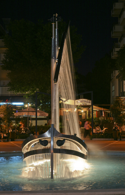 Piazza del Porto - Cattolica photo by PH. Paritani