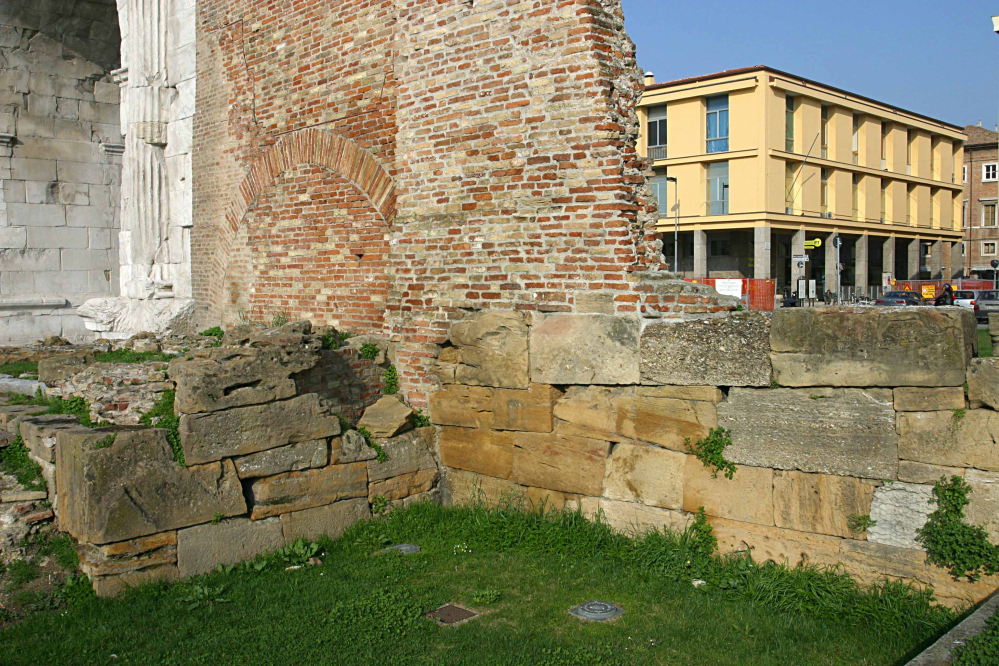 mura romane, Rimini foto di Archivio Provincia di Rimini