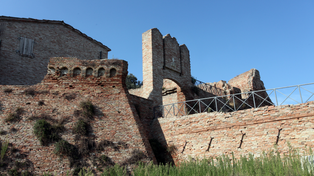 Ancient city walls, Coriano photo by PH. Paritani