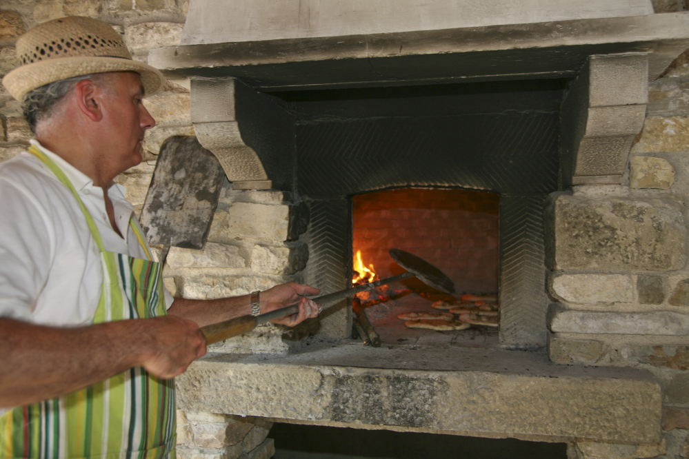 Maiolo, festa del pane foto di PH. Paritani