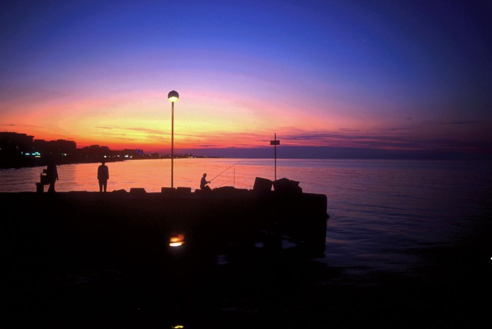 Molo al tramonto foto di E. Salvatori