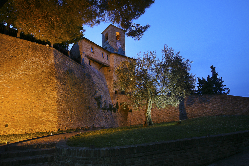 Ancient city walls, Montegridolfo photo by PH. Paritani