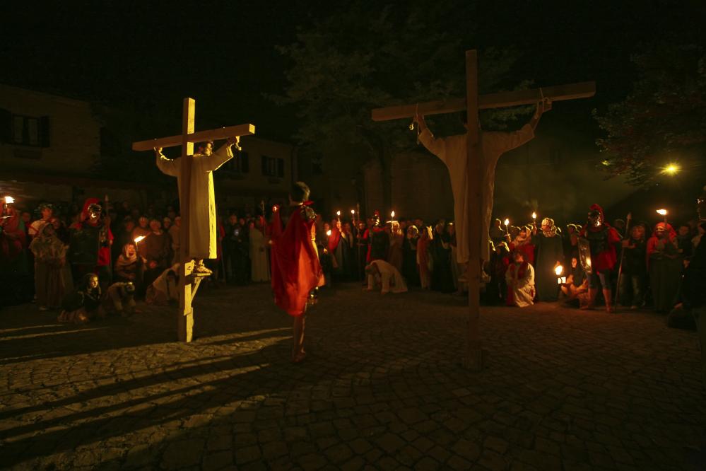 Via Crucis, Montegridolfo foto di PH. Paritani