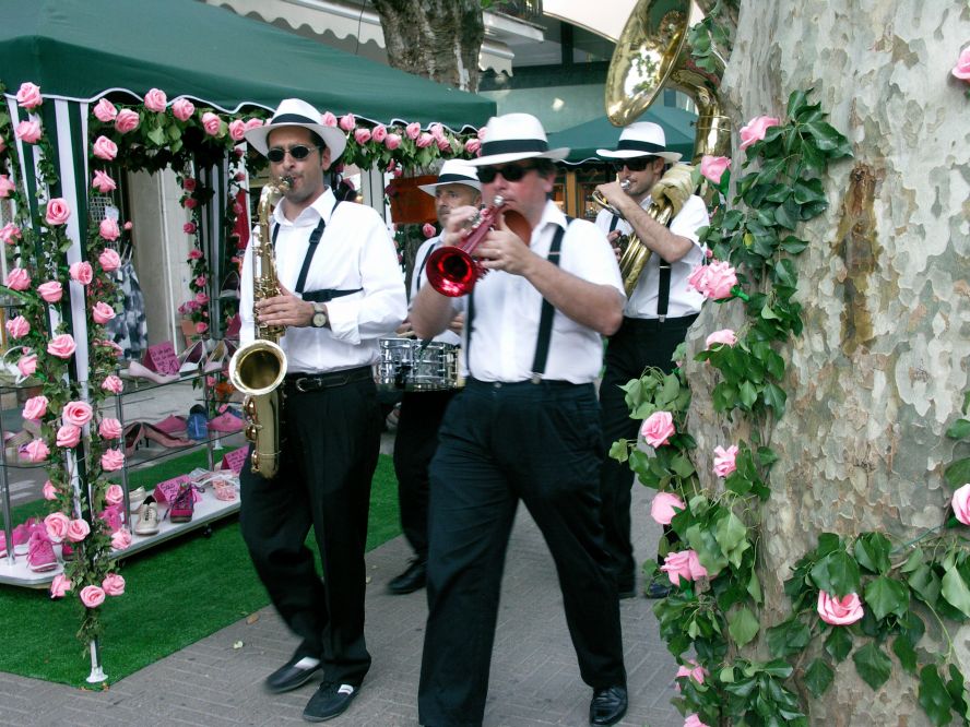 Bellaria Igea Marina, musicisti per la Notte Rosa foto di Archivio Provincia di Rimini