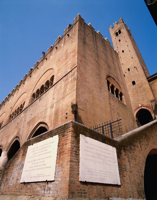 Palazzo Garampi photos de V. Raggi