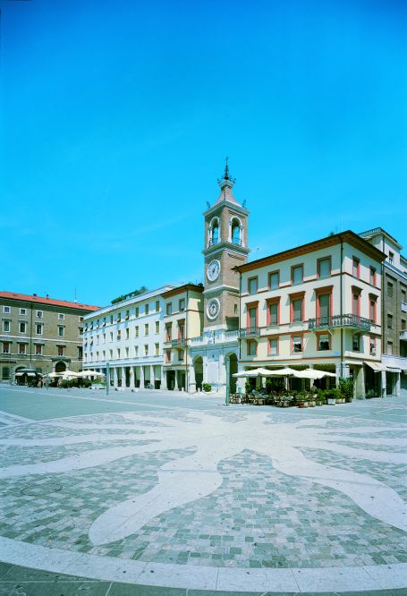 Piazza Tre Martiri, Rimini Foto(s) von E. Salvatori