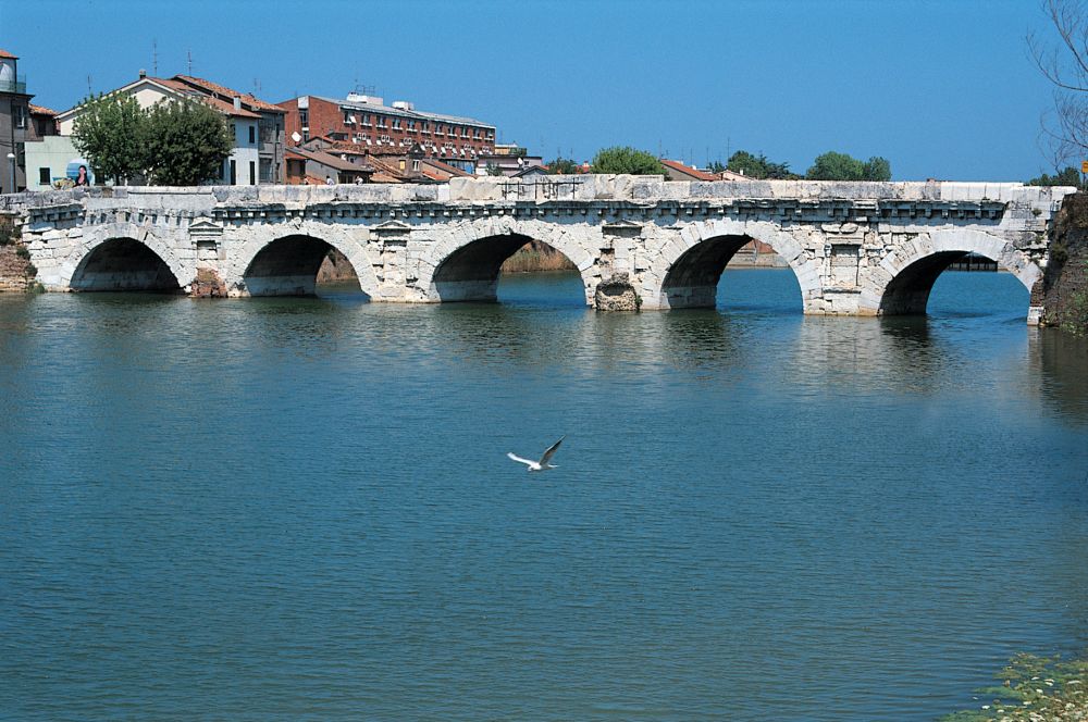 Ponte di Tiberio, Rimini foto di L. Fabbrini