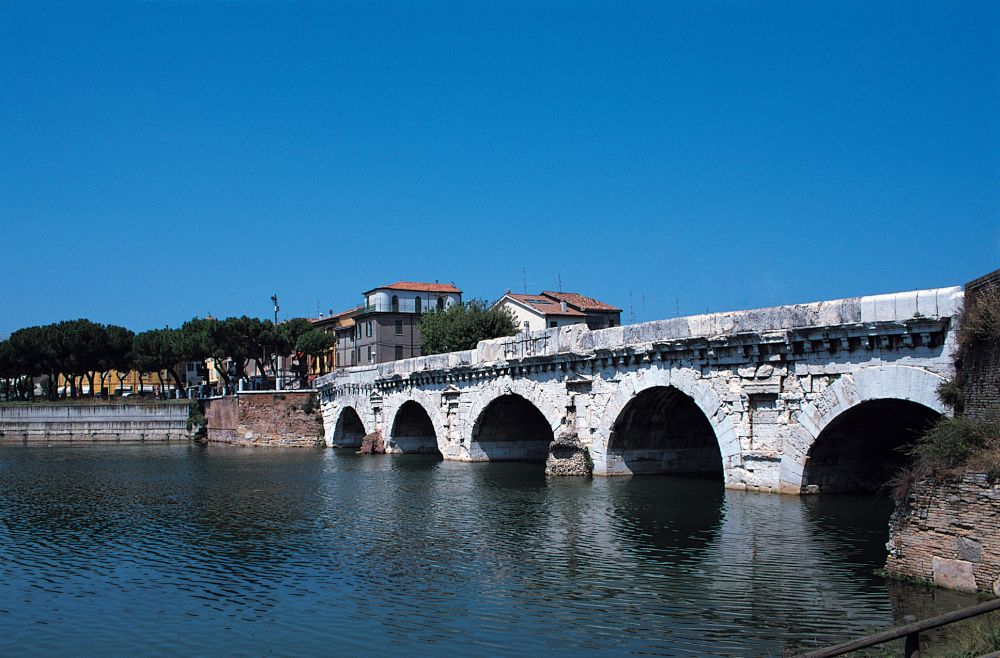 Ponte di Tiberio, Rimini photos de L. Fabbrini