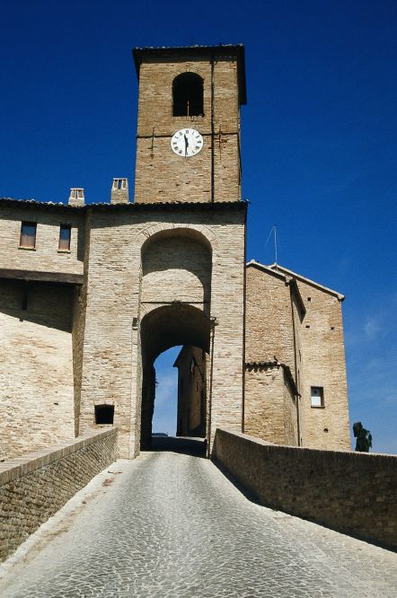 Porta di ingresso foto di S. di Bartolo