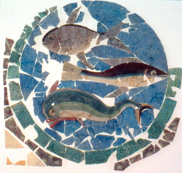 Rimini, quadretto di pasta vitrea con pesci, museo della città Foto(s) von E. Salvatori