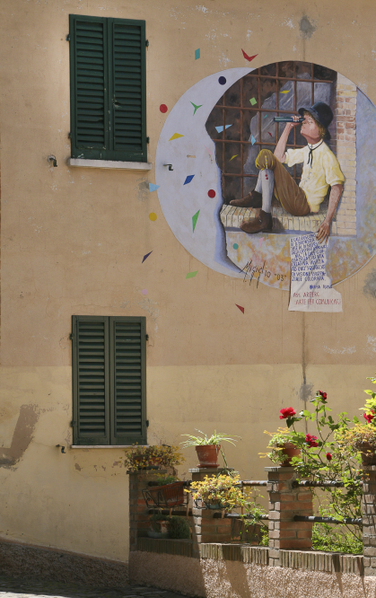 Murales nel borgo, Saludecio foto di PH. Paritani