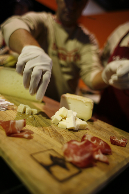 Coriano. Squisito! Cuochi, prodotti, ricette, vini photos de Archivio Provincia di Rimini