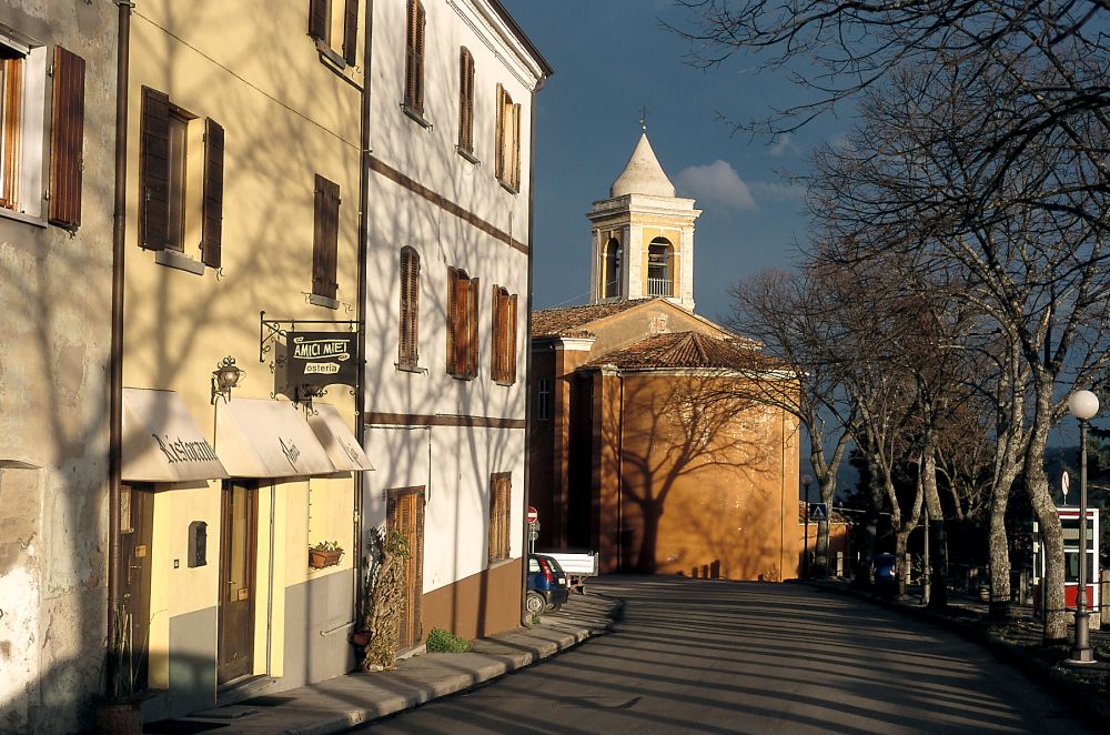 historic centre, Montecolombo photo by T. Mosconi