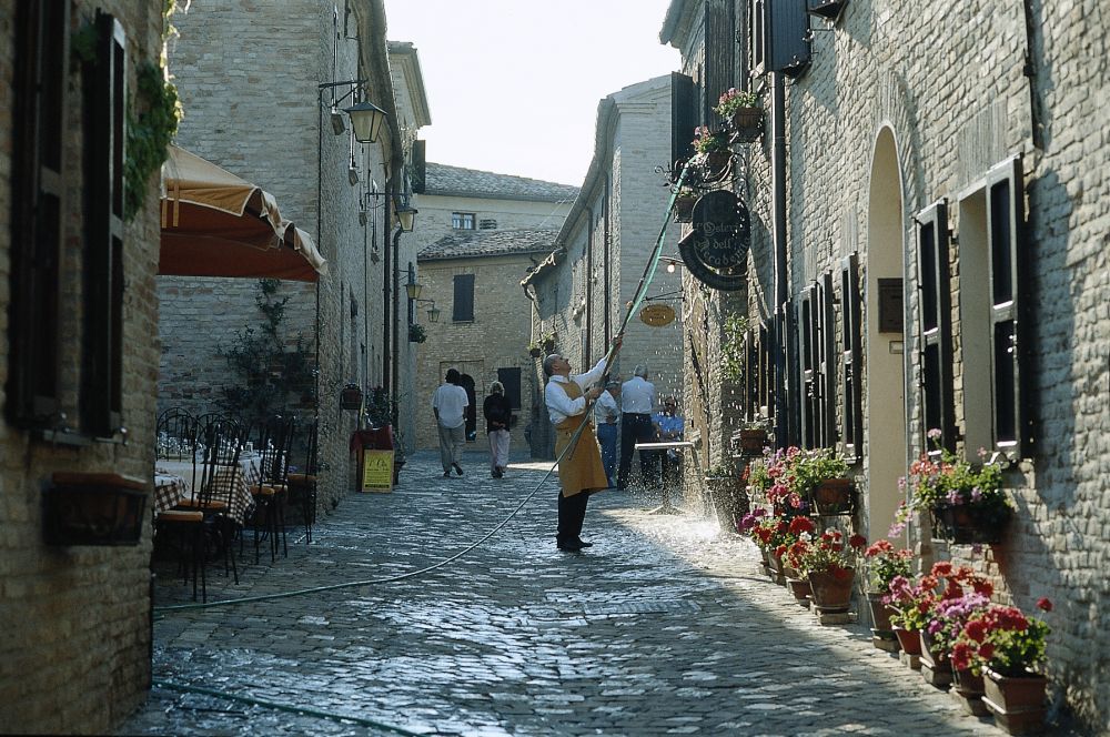 old town, Montegridolfo photo by T. Mosconi