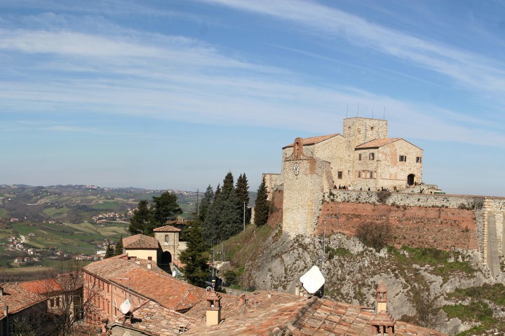 view of Verucchio photo by E. Salvatori