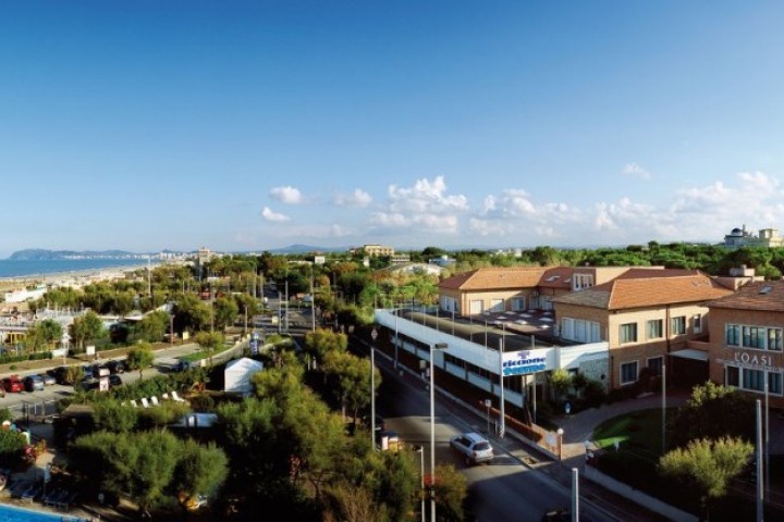 Riccione terme, panoramica esterno Foto(s) von Archivio fotografico Riccione Terme